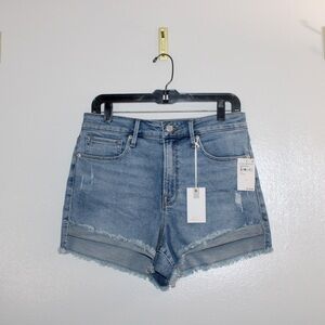 NWT GOOD AMERICAN Curvy Distressed Shorts